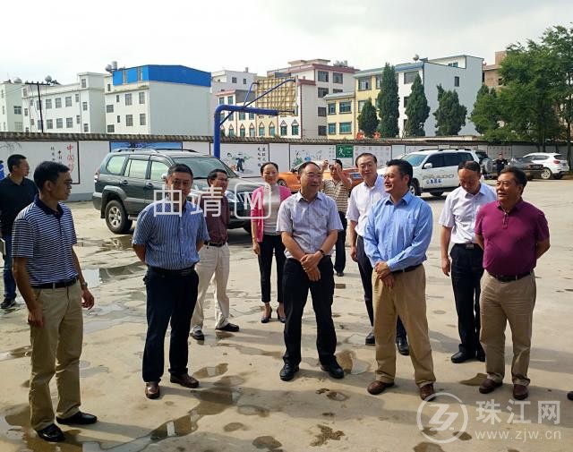 省文化厅厅长到麒麟区视察国家第三批公共文化