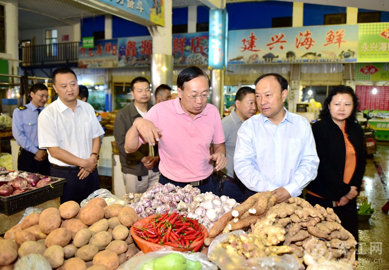 傅学宾检查国庆中秋节前食品安全工作 - 珠江网