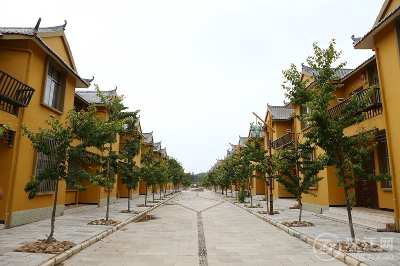 曲靖市民族团结进步示范创建与脱贫攻坚工作取