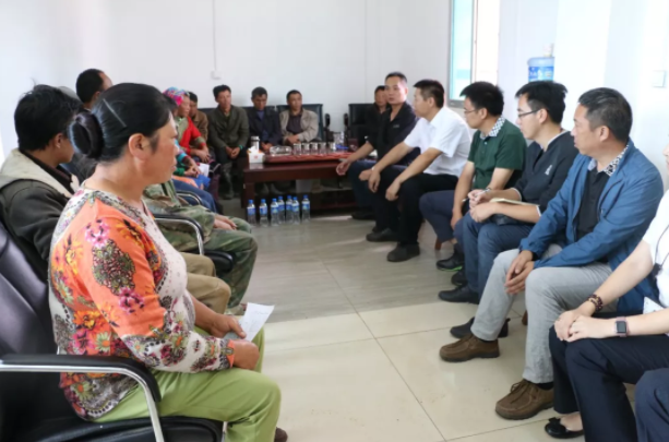 3800余户贫困户受益 蒙自扶贫小额信贷脱贫不