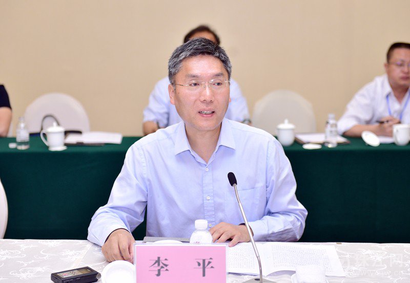 科技列车行举行曲靖创建国家高新区工作汇报会