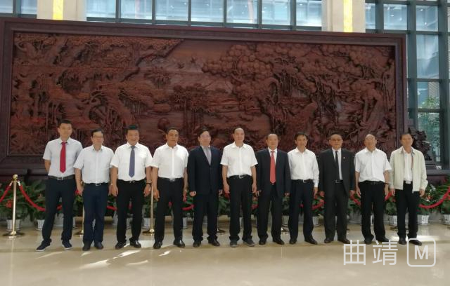 曲靖市委市政府与云南建投集团在昆