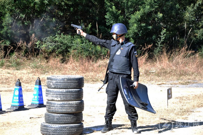 短枪射击.jpg