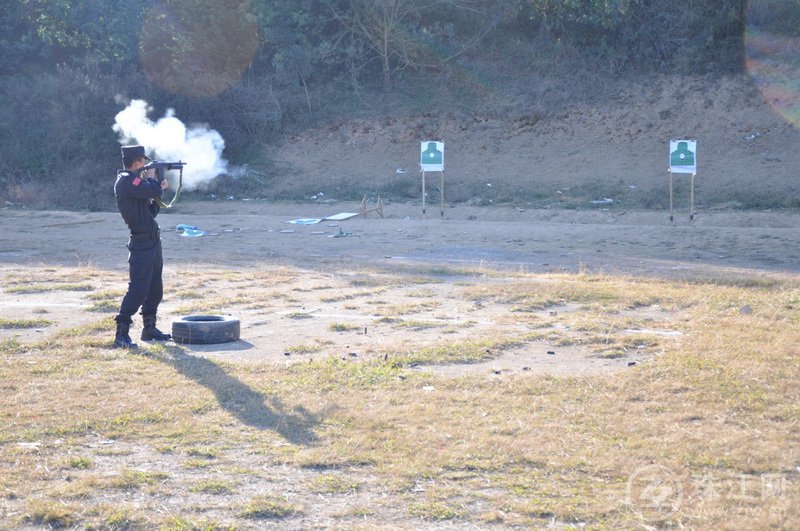 长枪射击.jpg