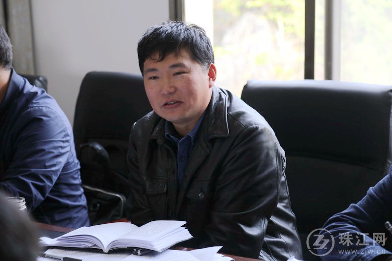 市委常委、副市长年丰深入基层征求群众意见建