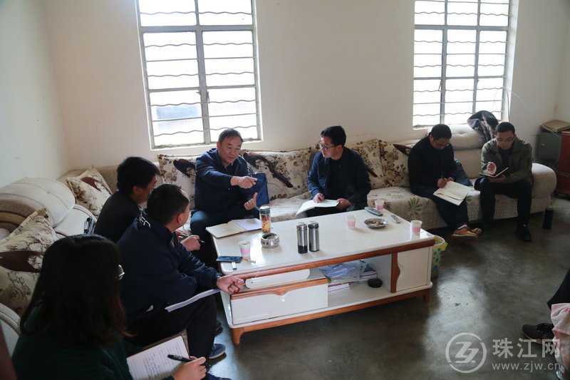 会泽县领导到田坝乡检查指导脱贫攻坚工作