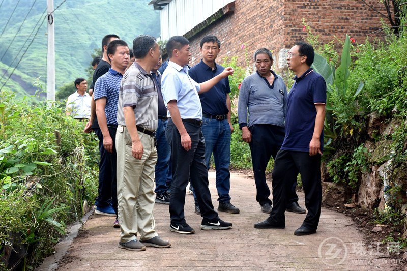 市领导到宣威市羊场镇检查指导脱贫攻坚 及人居环境提升工作