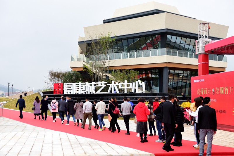 富康城燃爆曲靖,首开销售创曲靖楼市纪录!
