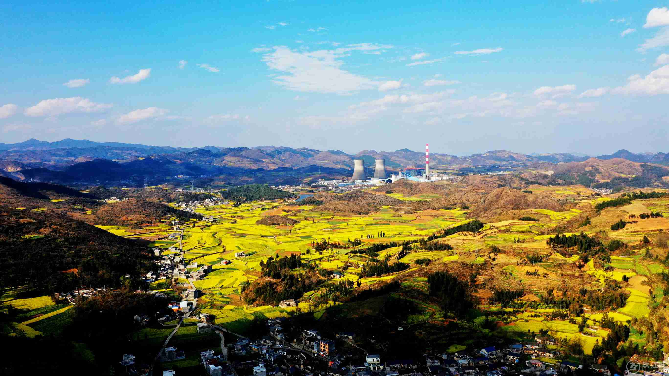 锦绣画布上的十八连山