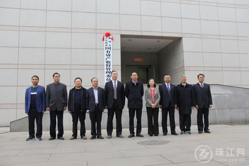 新闻 珠江网讯 > 正文 曲靖市政府副市长钟玉出席揭牌仪式,并为曲靖市